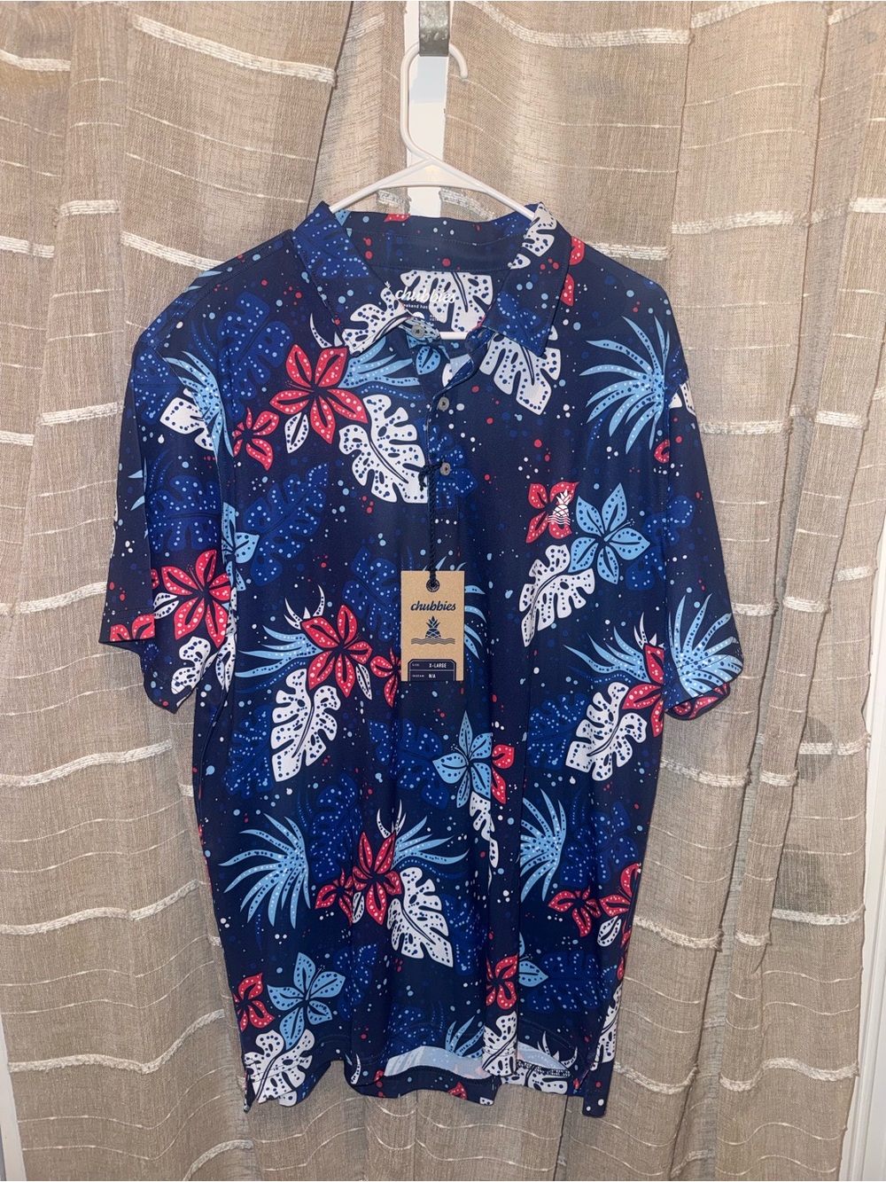 Chubbies Men’s Navy Floral Short-Sleeve Button Shirt